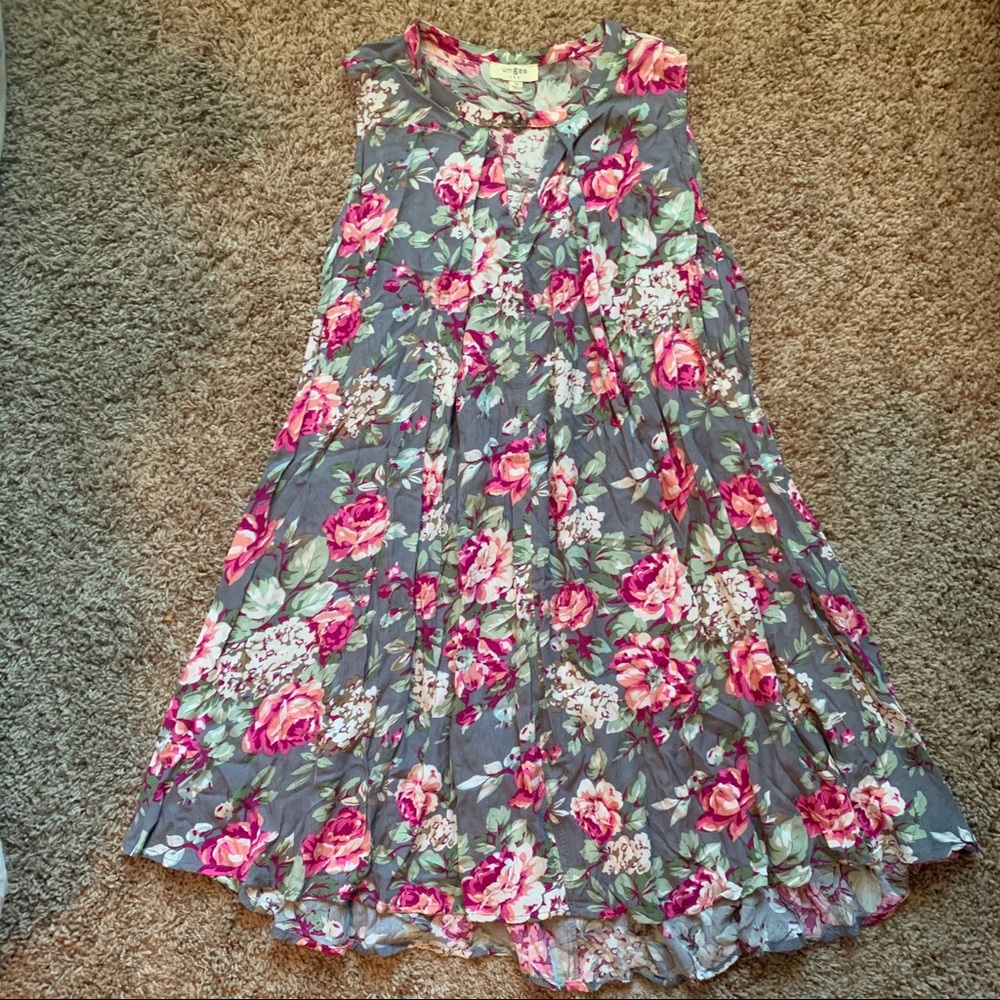 Floral 70’s shift dress